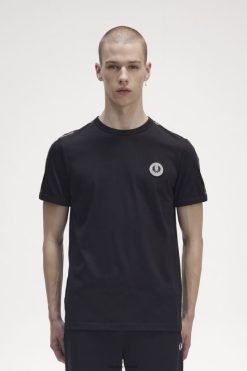 mehed helkurdetailidega t-särk Fred Perry must/peegeldav Riietus JHP2NZ525