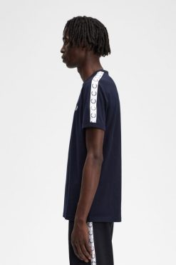 mehed teibitud ringeri t-särk Fred Perry süsinik sinine Riietus JHP2NZ575